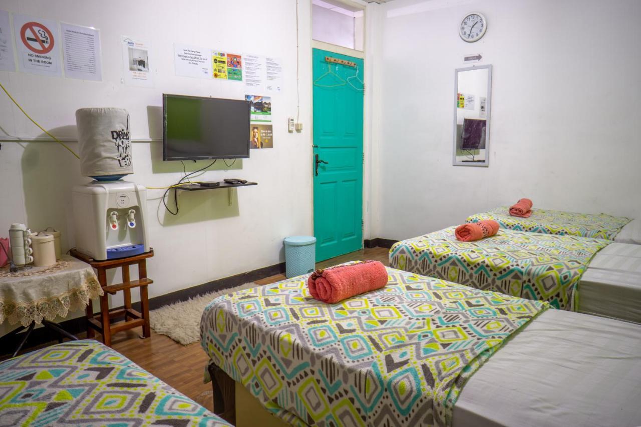 Zenrra Backpacker Hostel Bandung Exterior photo